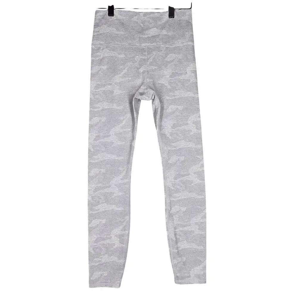VUORI CLEAN ELEVATION HIGH‑RISE LEGGINGS – WOMEN’S S – GRAY CAMO – 7/8 LENGTH